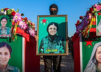 Katalonyalı kadınlar Türkiye’nin saldırılarını kınadı