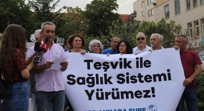 Sağlıkçılardan ‘Aile Hekimliği Yönetmeliği’ protestosu