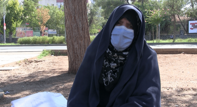 Ölümle tehdit edilen tutuklu oğlu için Adalet Nöbeti başlattı