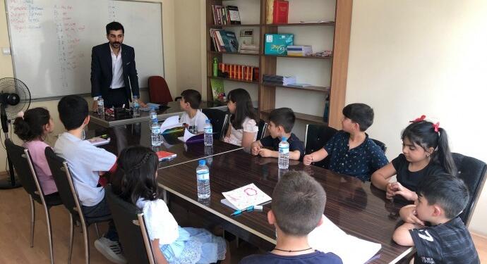 Doğubayazıt’ta çocuklara Kürtçe dil kursu