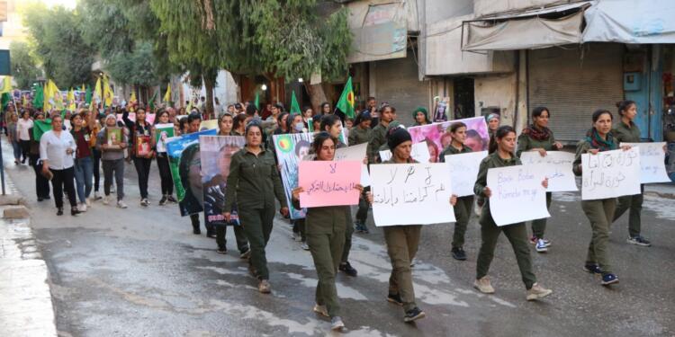 Halep’te ve Şehba’da Türkiye protesto edildi