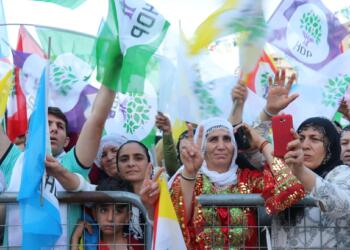11 HDP’li kadına dava: Kürtçe dinlemek suç sayıldı 