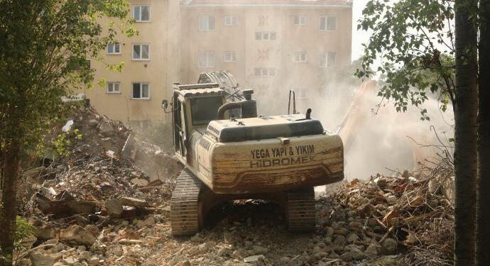 Tozkoparan’da yıkım devam ediyor: Evler yandaşlara verilecek