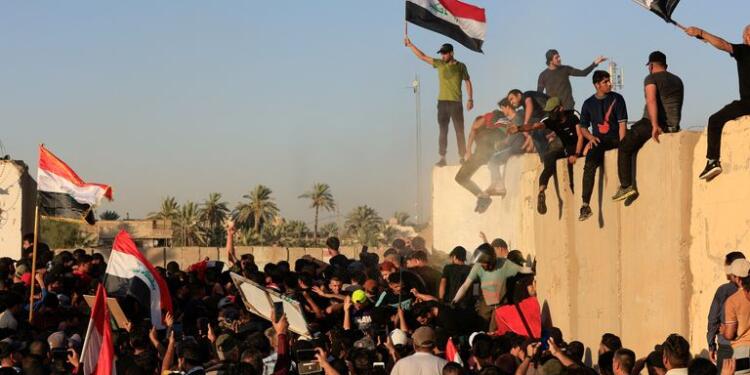 Sadr parlamentonun feshedilmesini istedi