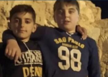 İran polisi iki çocuğu katletti