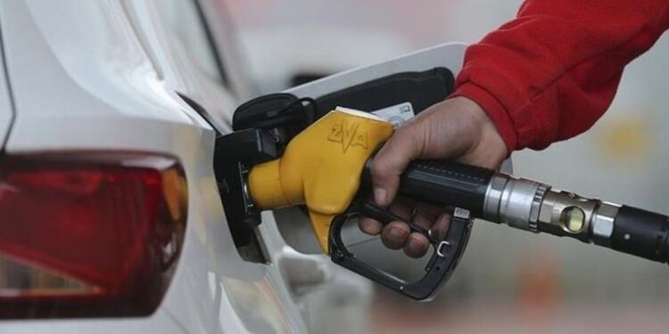 Motorine son 19 günde yüzde 11,22 benzine ise yüzde 5,61 zam yapıldı