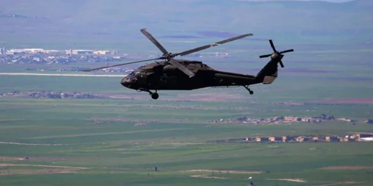 Pakistan’da generalin de içinde olduğu askeri helikopter düştü