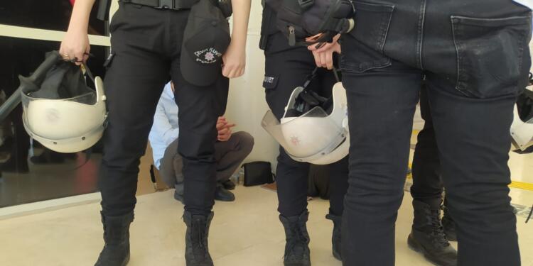 Şenyaşar Ailesi’ne ve basına polis ablukası