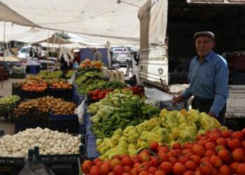 ‘Artık insanlar ekmek ve su da alamıyor’