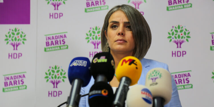 ‘Yeniyi biz kadınlar kuracağız’