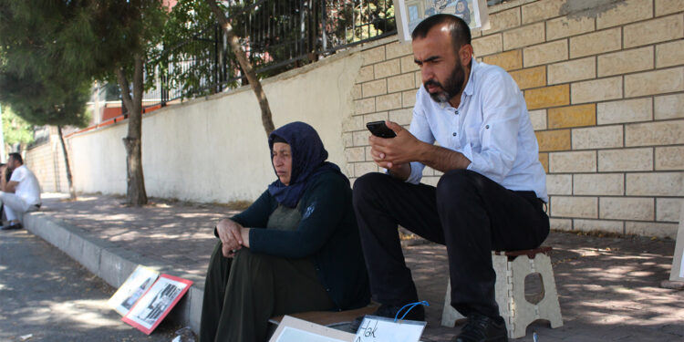 ‘Urfa’nın en büyük sorunu adliye kapısındaki zulümdür’