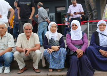 Adalet Nöbeti’nden seslendiler: Barışın anahtarı bizim ellerimizde