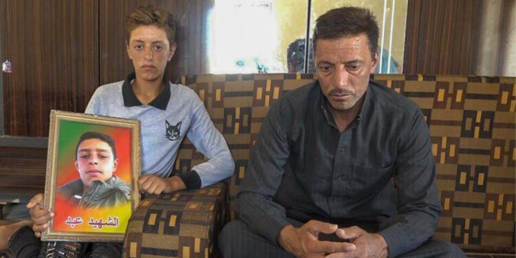 ‘Askerler işçileri makineli tüfeklerle taradı’