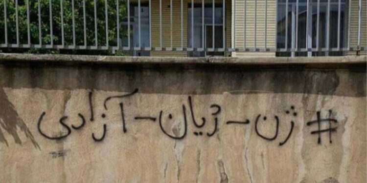 Sine sokaklarında jin jiyan azadî!