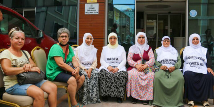 Ailelerden hasta tutuklular için çağrı: Yaşam hakları sağlansın