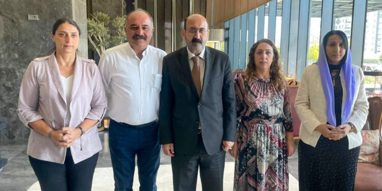 DTK, DBP ve HDP, Êzidî miri Hazim’le görüştü