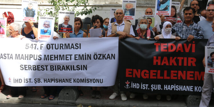 3 kentten seslendiler: Hasta tutuklular serbest bırakılsın