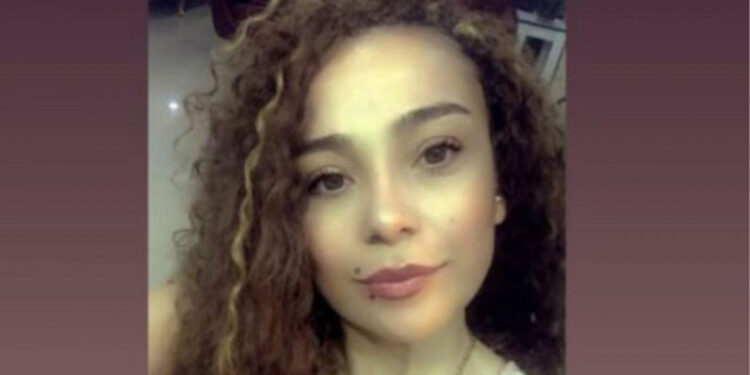 Polis evli olduğu kadını katletti