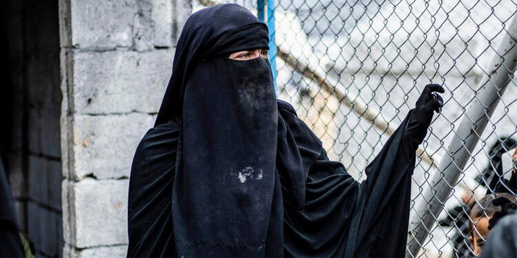 Almanya’ya iade edilen IŞİD’li ‘insanlığa karşı’ suçtan tutuklandı