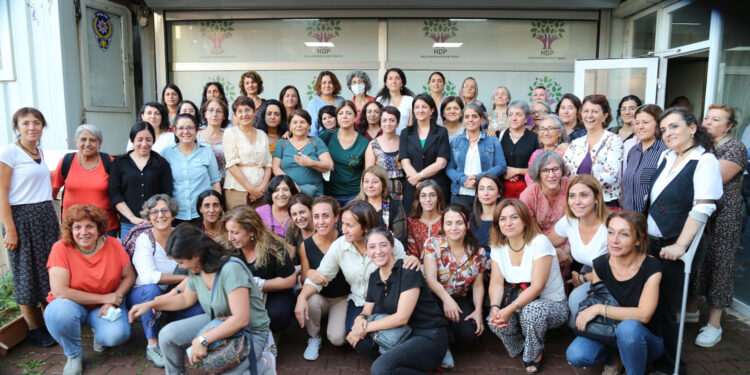 HDP’li kadınlar ‘kadın ittifakı’ ile alanlara çıkacak