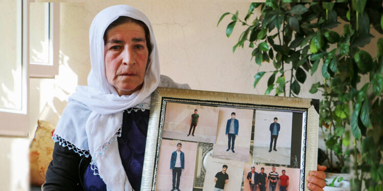 Cezaevindeki oğlunu 5 yıldır göremiyor