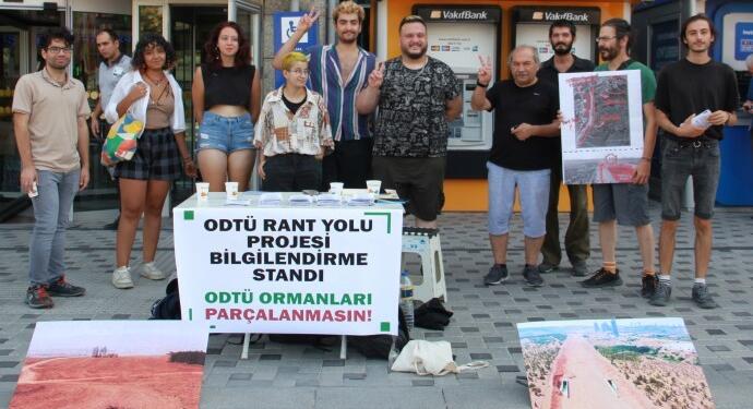ODTÜ’lüler rant yoluna karşı belediye önünde stant açtı