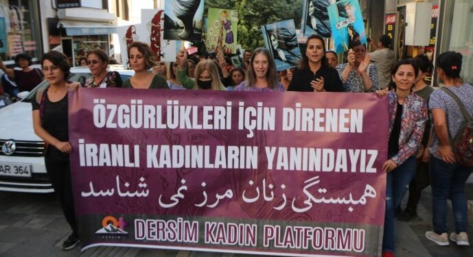 Jîna’nın saç teli direnişin bayrağı oldu