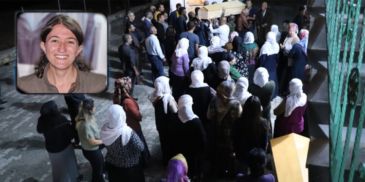 SİHA saldırısında yaşamını yitirmişti: Askerler mezarı başında nöbet tuttu