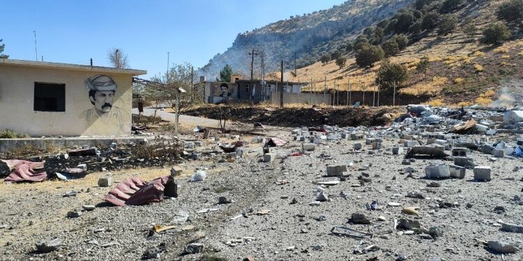 Türkiye Bıradost’u, İran Balekayeti bölgesini bombalıyor