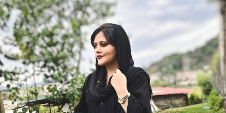 Kürdistan Eyaleti’nde Amini için genel grev çağrısı