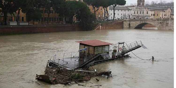 İtalya’da sel: 10 kişi yaşamını yitirdi