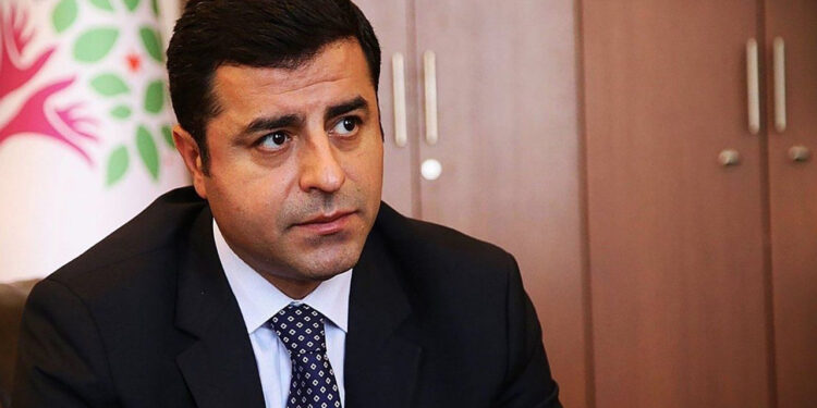 Demirtaş’tan savunma açıklaması: Tüm taraflar çözüme dahil edilmelidir