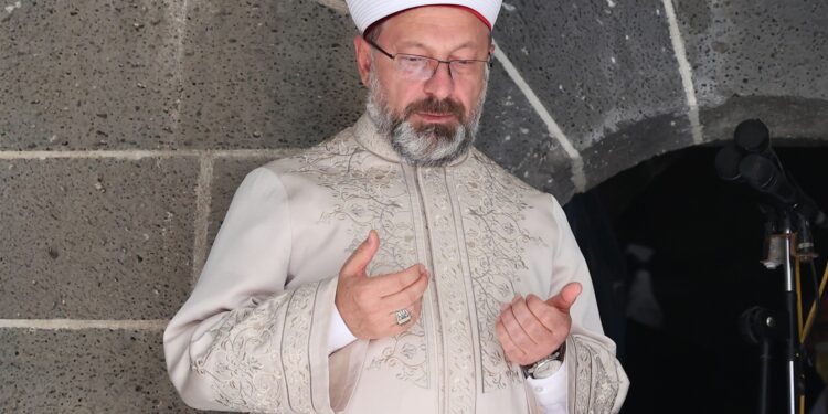 Diyanet’e yine rekor bütçe!