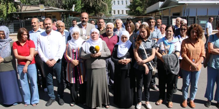 Tutuklu yakınları Adalet Bakanı’na seslendi: Adım atın