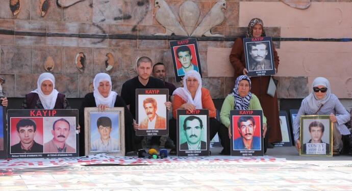 Bahçede askerlerce katledilen Hatice Atalay’ın failleri 26 yıldır bulunmadı