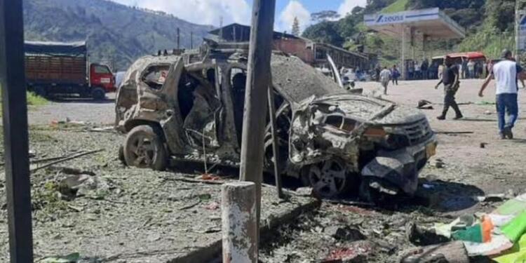 Kolombiya’da 8 polis öldürüldü