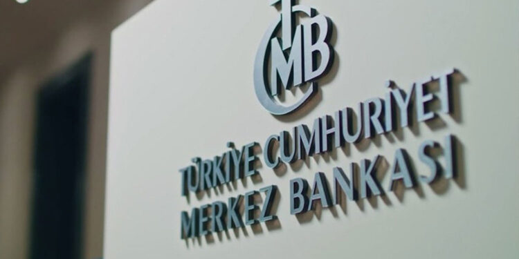 Faiz kararı öncesi dolar zirveyi gördü