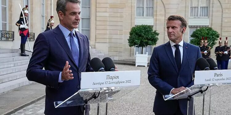 Erdoğan’ın ‘gece’ tehdidine Miçotakis’ten ‘gündüz’ cevabı