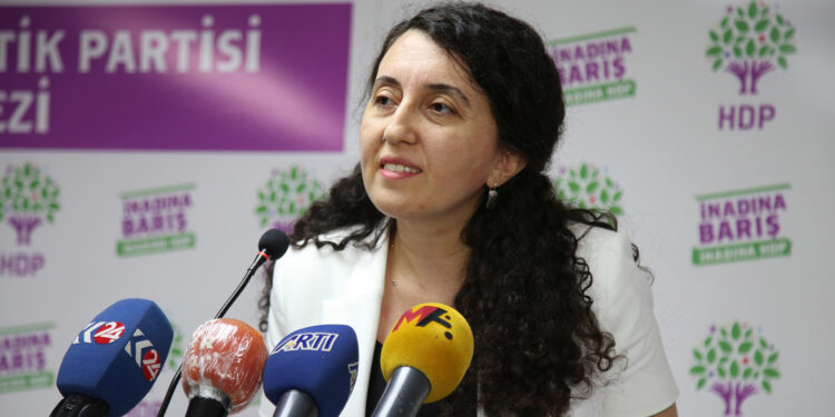 HDP’den Akşener’e yanıt: Vaat ettiğin tek şey 90’ların karanlığı