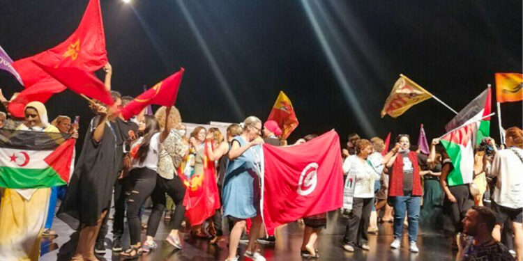 Dünya kadınları Jineolojiyi konuştu