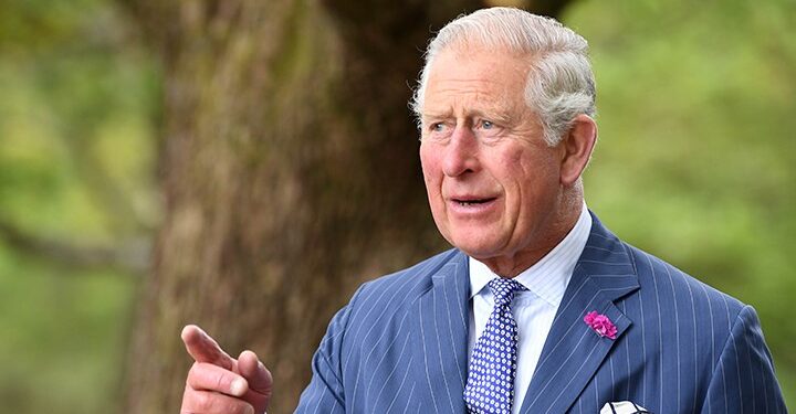 İngiltere kralı Prens Charles oldu