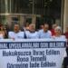 SES OHAL uygulamalarını protesto edip atılanların işe iadesini istedi