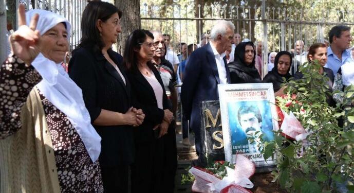 Mehmet Sincar mezarı başında anıldı