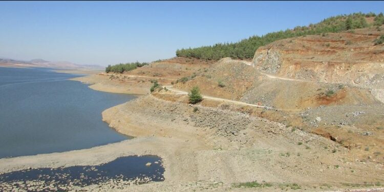 Amik Ovası’nda susuzluk tehdidi