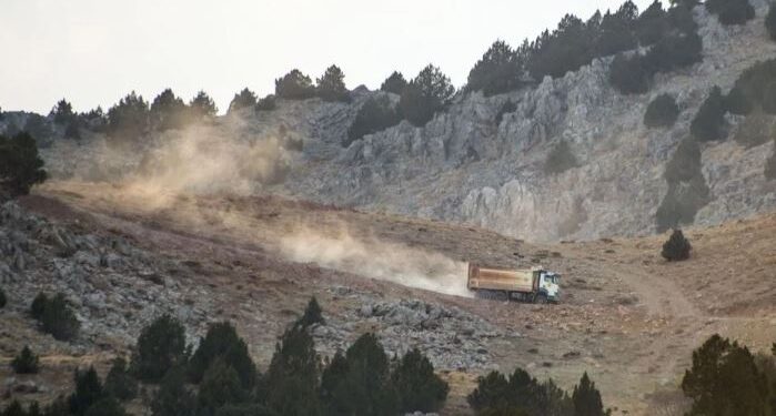 Nurhak’ta madene isyan