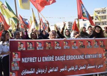 Kobanê’de binler yürüdü: Vicdan sahibi herkes görmeli