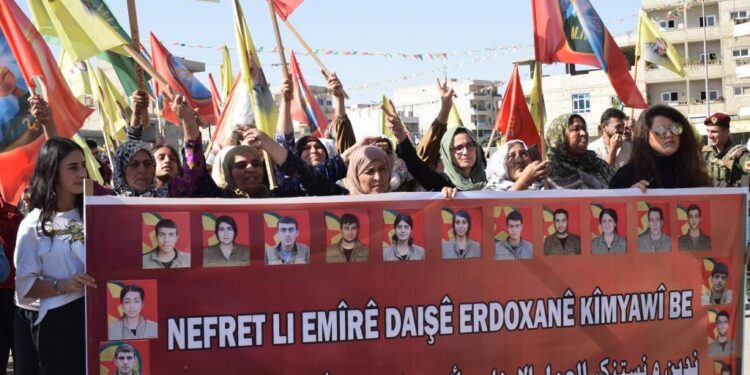 Kobanê’de binler yürüdü: Vicdan sahibi herkes görmeli