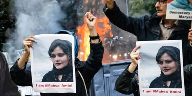 ‘Eylemlerdeki ortak kimlik bir siyasi cephedir’