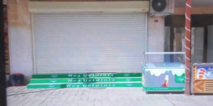 Kayyumdan iş insanına tehdit: Kepenk indirdi