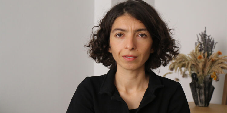 Gazeteci Eser’in duruşması ertelendi